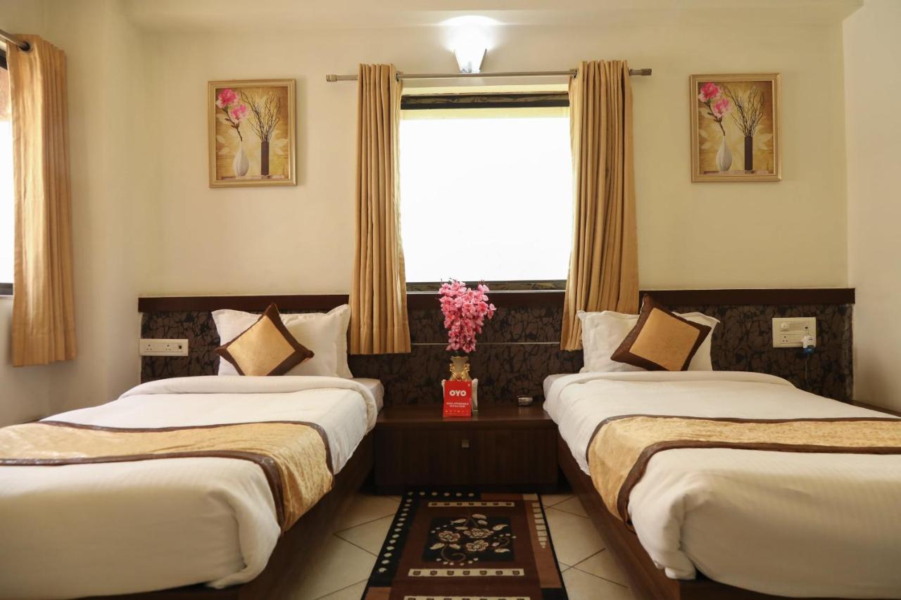 Oyo 10943 Hotel Plus Corporate Khapa  Екстериор снимка