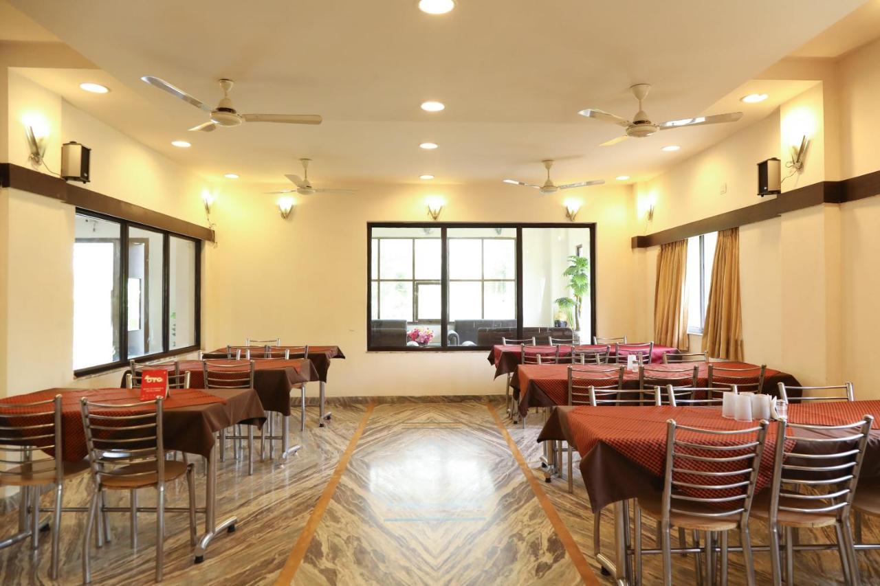 Oyo 10943 Hotel Plus Corporate Khapa  Екстериор снимка