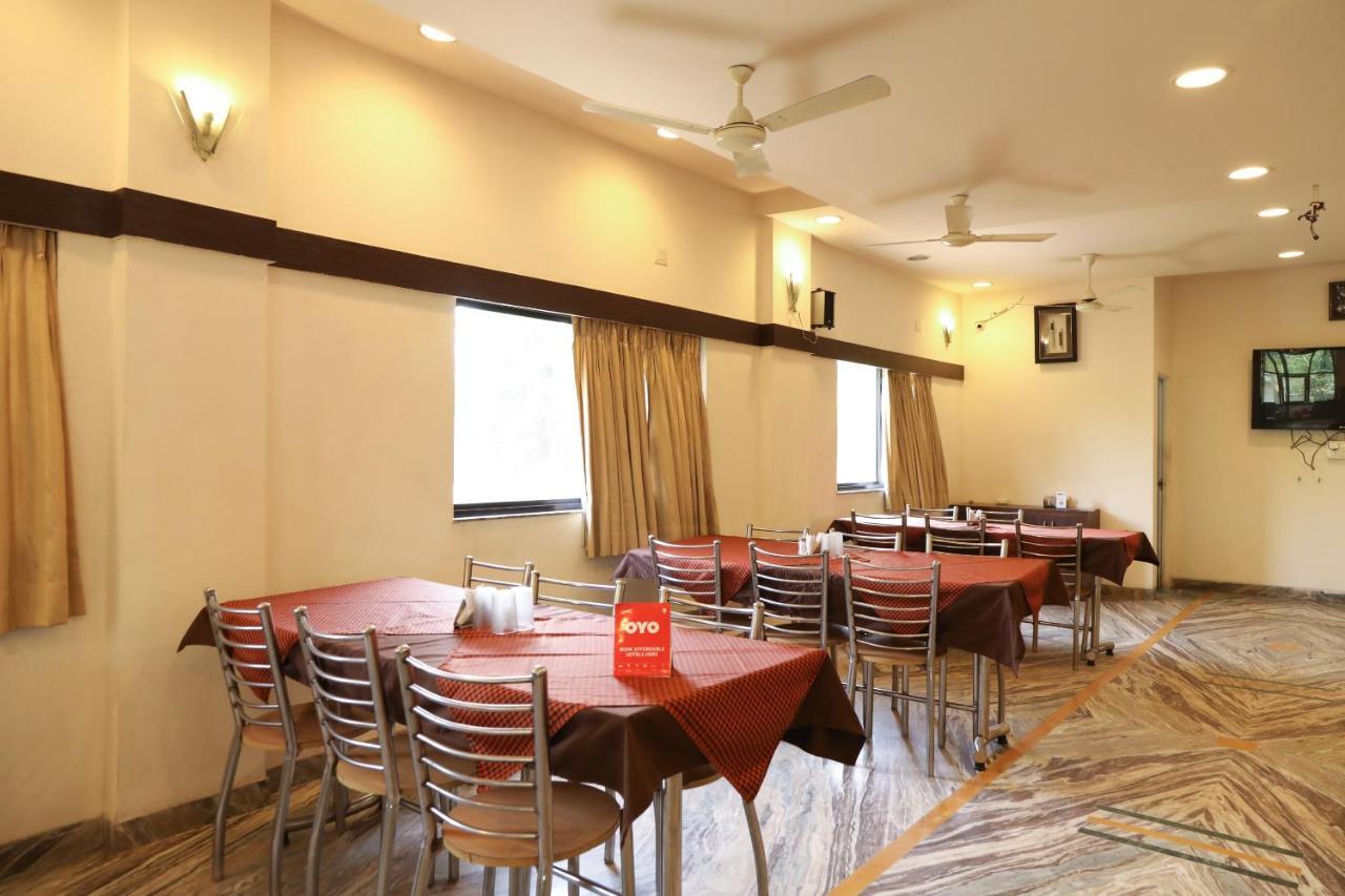 Oyo 10943 Hotel Plus Corporate Khapa  Екстериор снимка